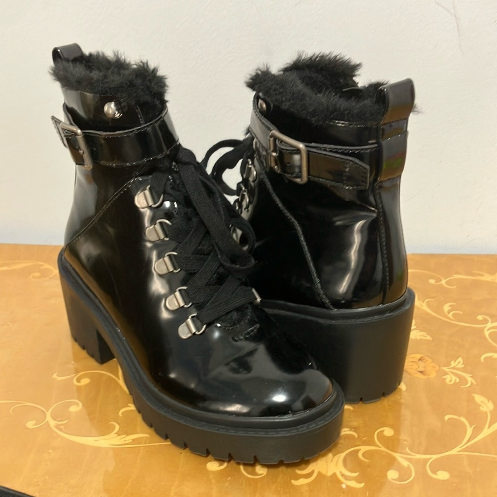 Women's Black Fur-Lined Ankle Boots